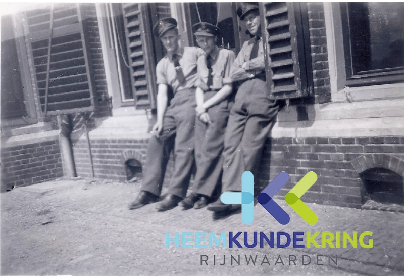 1950 Douane rechts Gerrit v-d Laag Loek en Vervat.... Coll. HKR